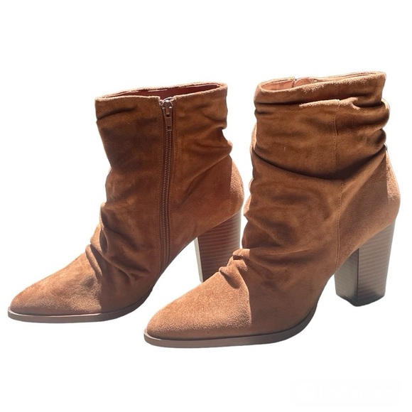 Qupid: Slouchy Pointed Toe Ankle Boot - Picture 3 of 5